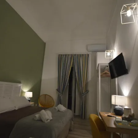 Bed & Breakfast Just Sleep Napoli