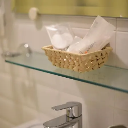 Just Sleep לינה וארוחת בוקר 4*